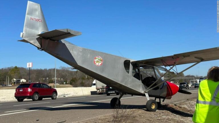 230121234444 01 Knoxville Tn Highway Plane Landing Super Tease.jpeg