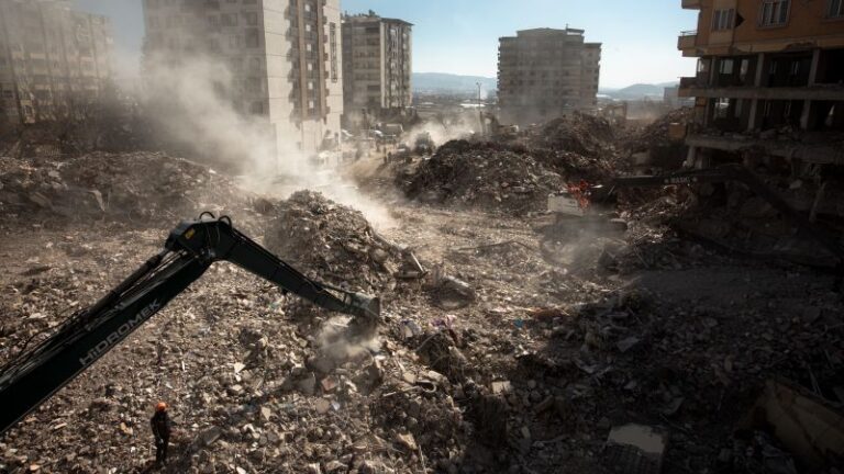 230219114151 02 turkey earthquake 0218.jpg