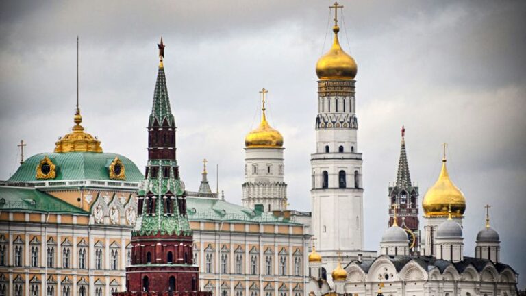 221223103916 kremlin building file.jpg