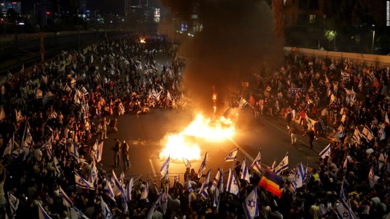 230326175125 01 Israel Protests 0326 Super Tease.jpg