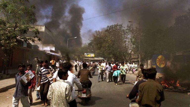 230419183354 India Gujarat Riot 2002.jpg