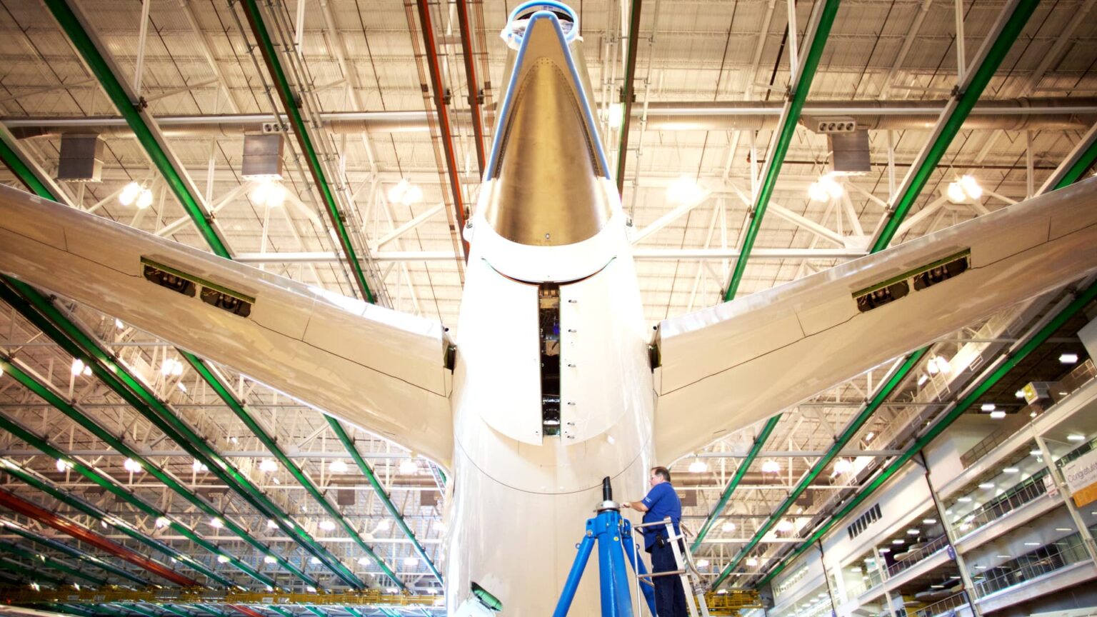 106910020 1626176437171 Gettyimages 628756822 Boeing Dreamliner.jpeg