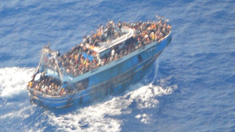 230614143028 Greece Migrant Ship Before.jpg