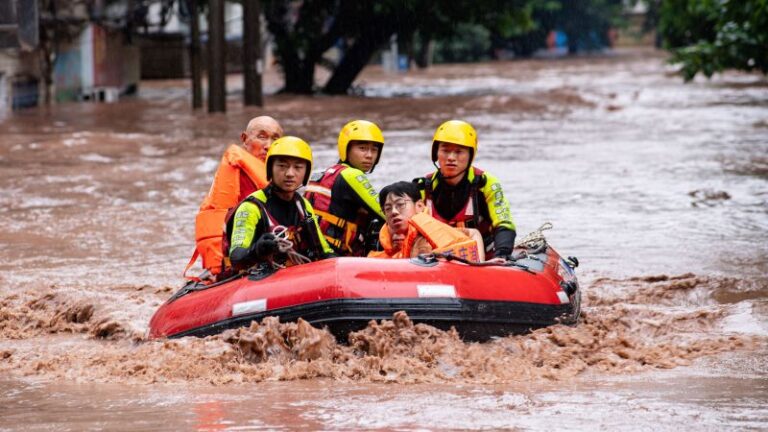 230715215544 03 India China Flood Climate.jpg