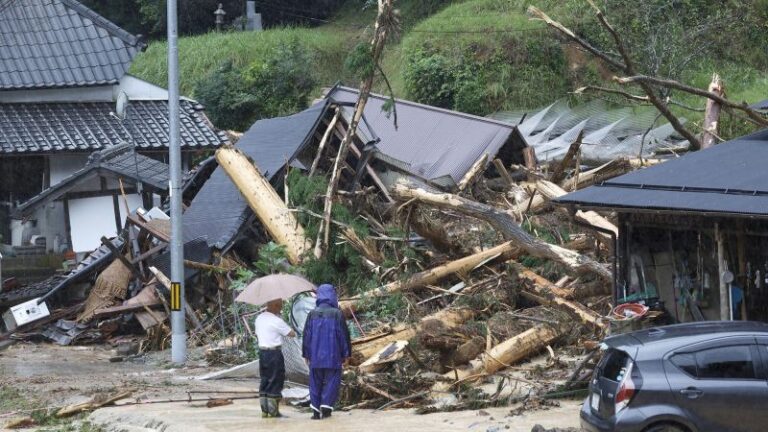 230815112333 01 Typhoon Lan Japan.jpg