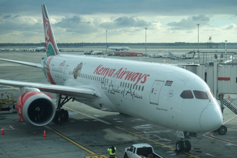 Kenya Airways 787.jpg