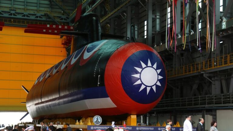 230928132811 05 Taiwan Submarine Launch.jpg