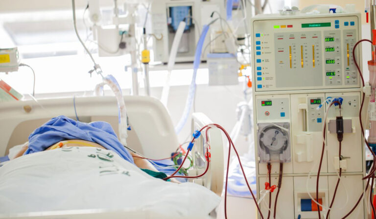 Dialysis-Therapy-Technology.jpg