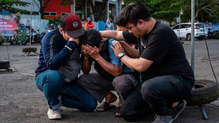 221004212036 03 Indonesia Kanjuruhan Stadium Tragedy Intl Hnk.jpg