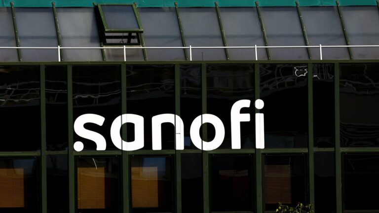 Sanofi Logi.jpg