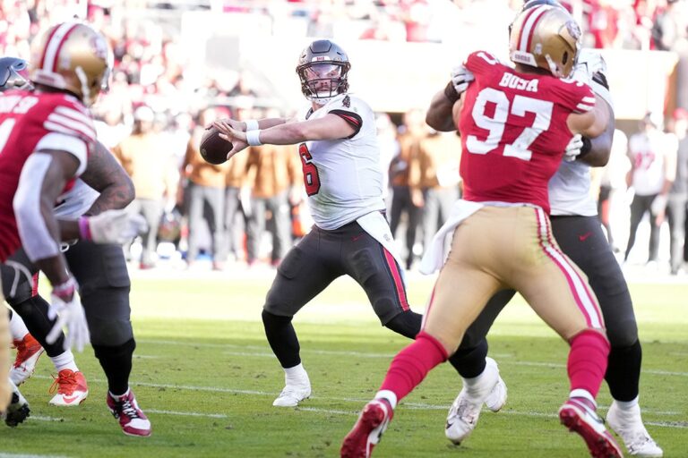 Mayfield Baker Bucs 49ers Pocket.jpg