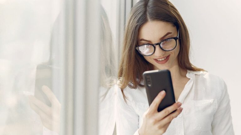 1 Woman Smiles At Android.jpg
