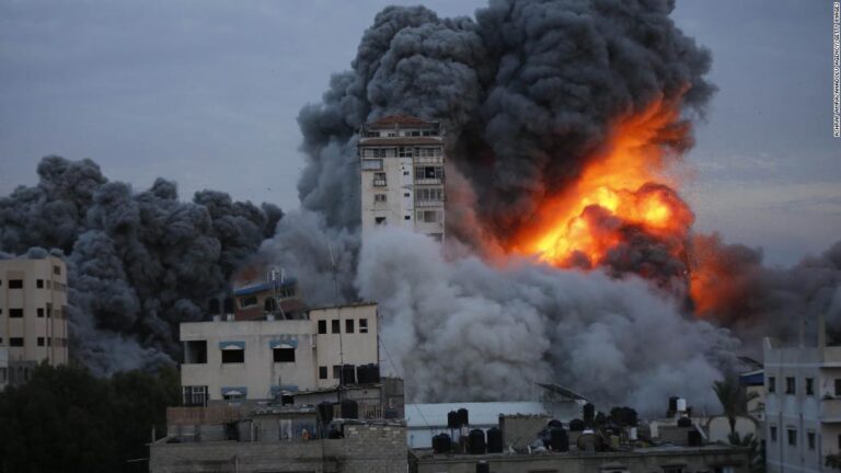 231214131212 Israel Gaza Smoke 100723 Super Tease.jpg