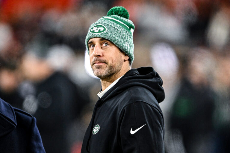 240110 Aaron Rodgers Ew 100p 03ca7a.jpg