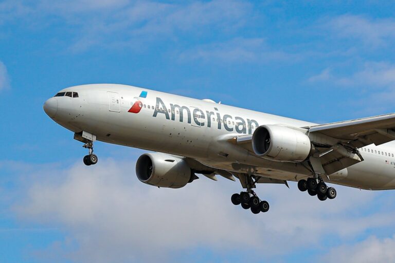 240130 American Airlines 777 Se 1254p 790677.jpg
