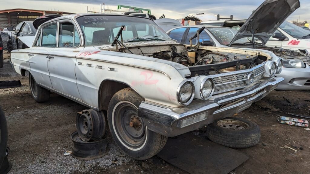 99 1962 Buick Electra 225 In Colorado Junkyard Photo By Murilee Martin.jpg