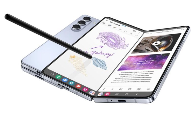 Galaxy Fold Mashable 92cx.jpg