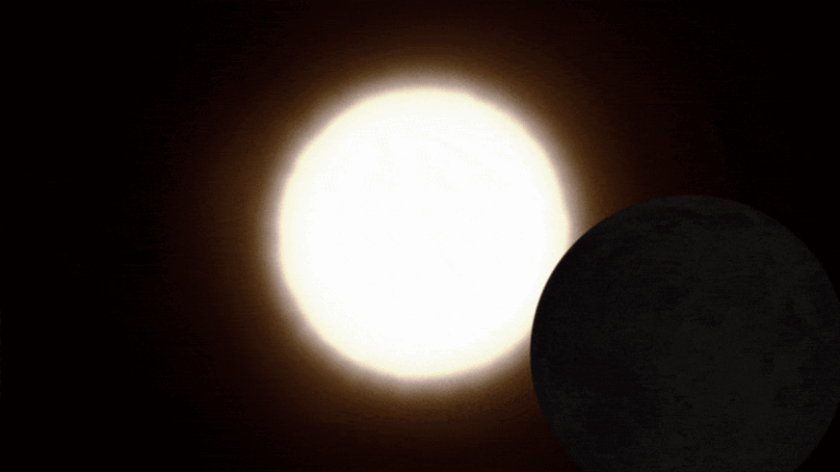 Solar Eclipse4k Prores 30fps Ezgif.com Optimize 1.gif