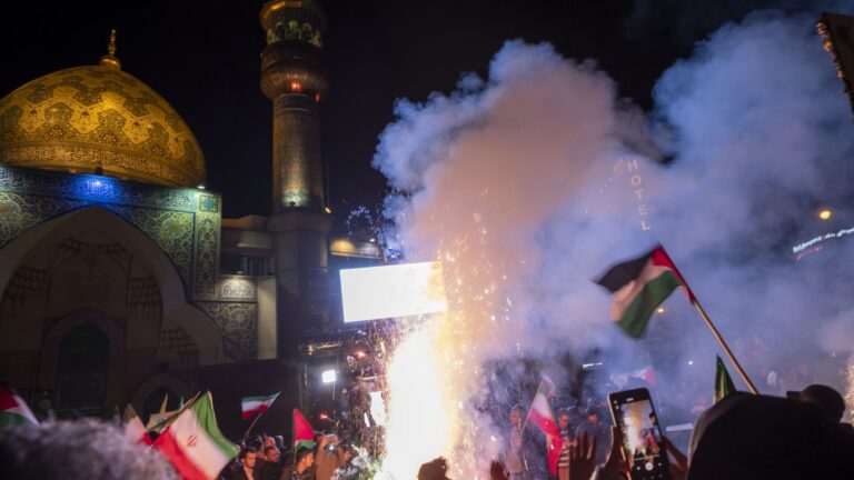 107400811 1713084036592 Gettyimages 2147790934 Nikoubazl Iranians240414 Npoiw.jpeg