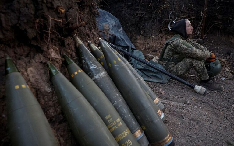 B994321a Ukraine Military.jpg