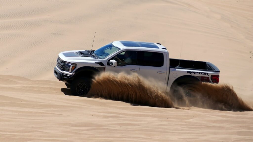 2024 Ford Raptor R Action Sand Profile.jpg