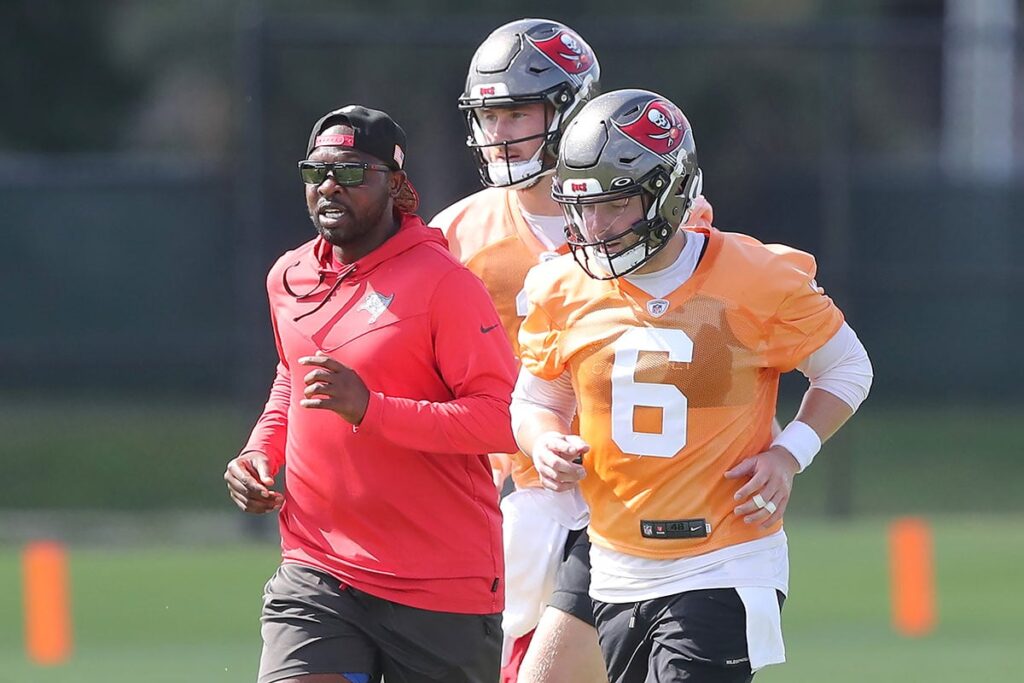 Lewis Thad Baker Mayfield Kyle Trask Bucs Ota Jog.jpg