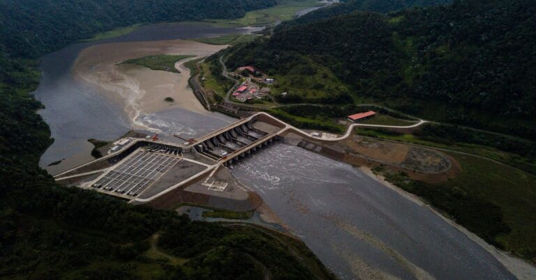 Science Ecuador Dam Redux H 15165128.jpg