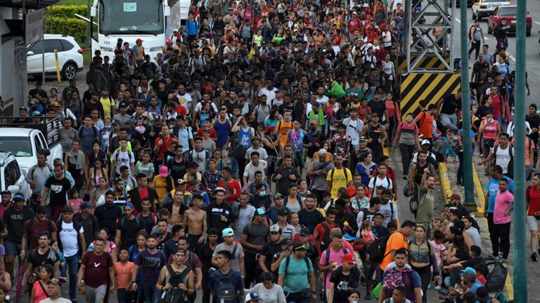 Migrant Caravan.jpg