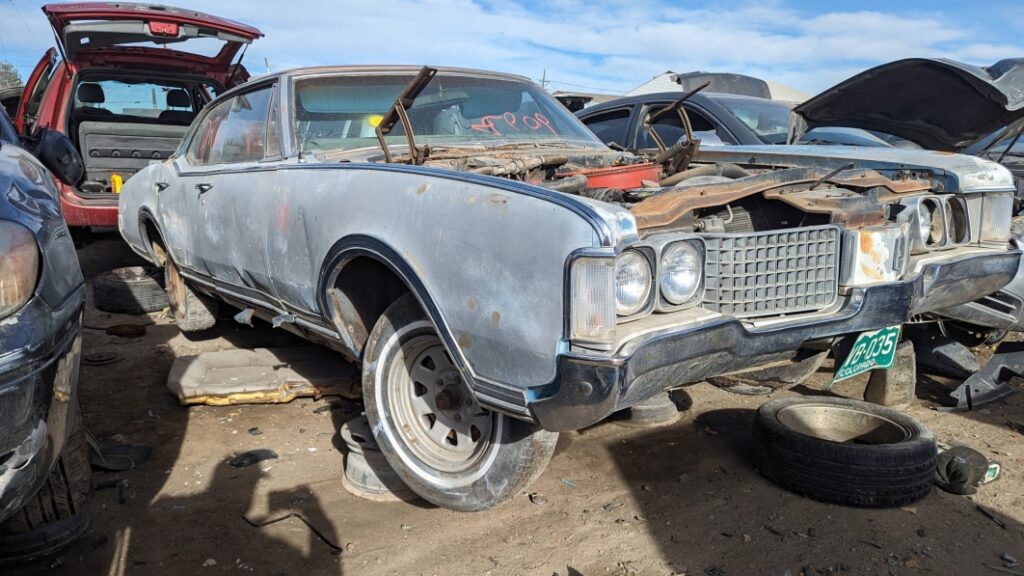 99 1968 Oldsmobile Delta Custom 88 In Colorado Junkyard Photo By Murilee Martin.jpg