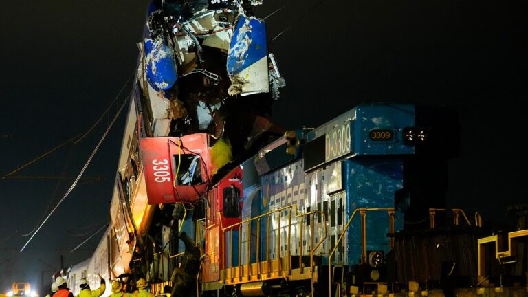 Chile Train Crash.jpg