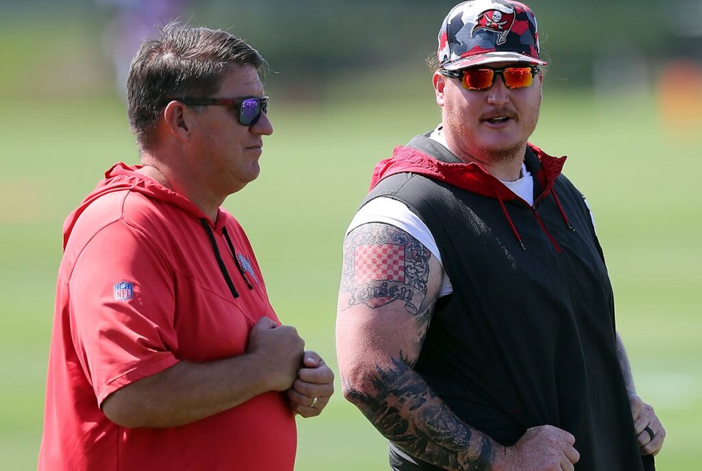 Licht Jason Ryan Jensen Bucs Ota Talk2.jpg