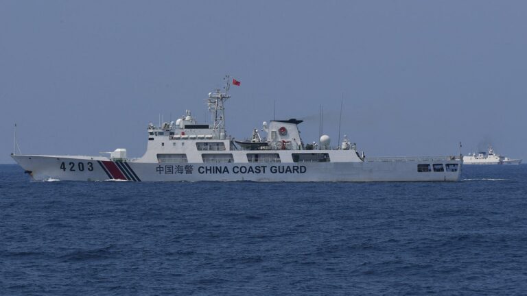Philippines Chinese Coast Guard.jpg