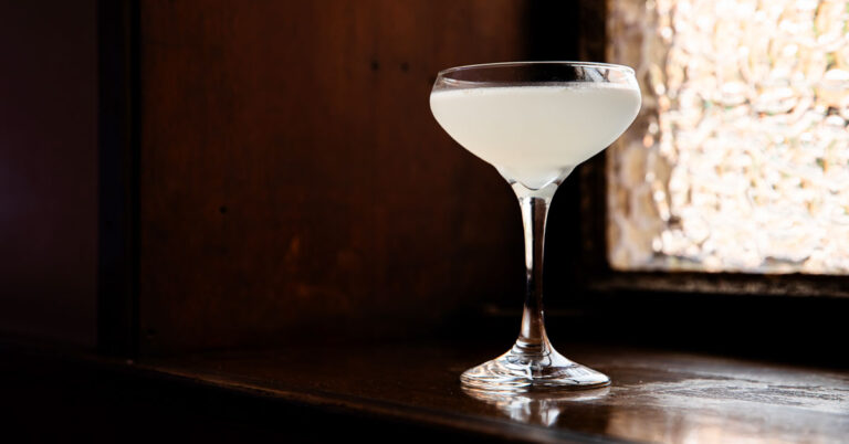 Social Best Gimlet Cocktail Recipe.jpg