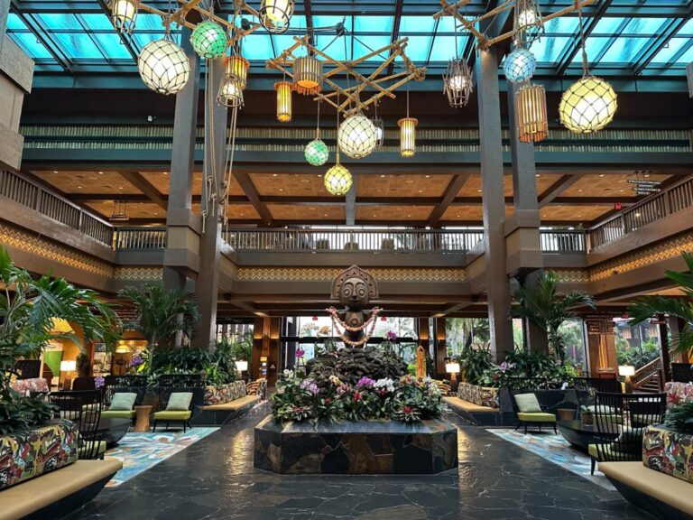 Polynesian Village Resort Lobby Great Ceremonial House Stock Featured 7131.jpg