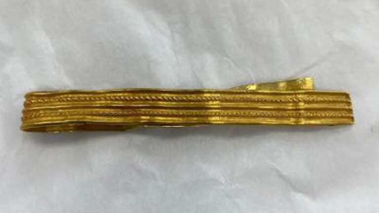 Roman Gold Cuff.jpg