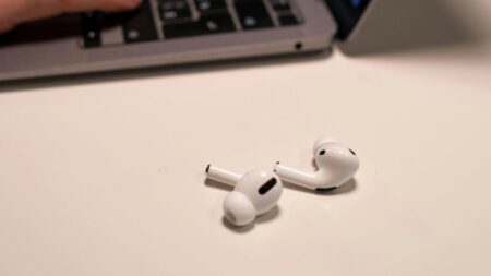 1 Apple Transforms Airpods Pro 2 Into Low Cost Hearing Aids Intro.jpg