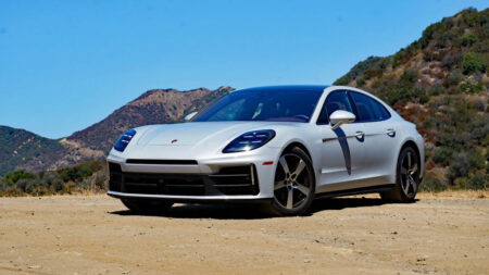 2024 Porsche Panamera 4 F34.jpg