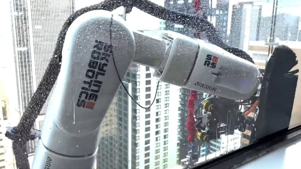 3 Say Goodbye To Human Window Washers Dangling From Skyscrapers And Hello To Robots Doing It.jpg