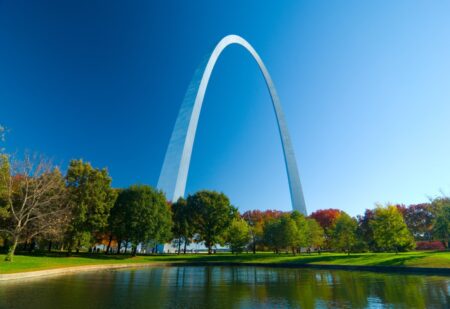 Missouri Arch.jpg