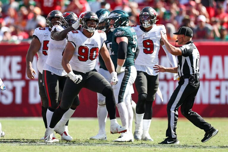 Hall Logan Bucs Eagles Sack Celebrate.jpg