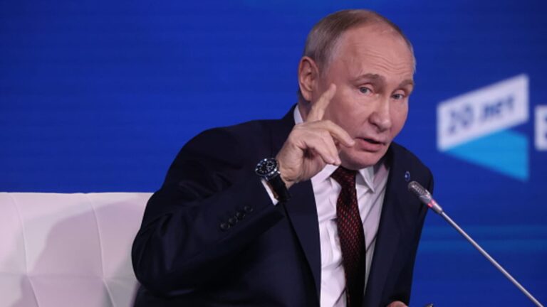 108064889 1732017683164 Gettyimages 2182768356 Rus Russian President Vladimir Putin Attends Plenarys Session In Sochi.jpeg