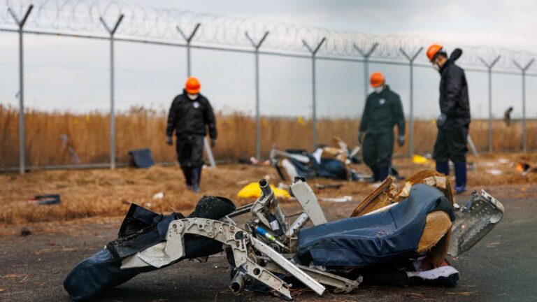 108080513 1735536240593 Gettyimages 2191119404 Skorea Jeju Air Crash.jpeg