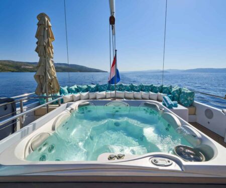 Jacuzzi On Deck Omnia.jpg