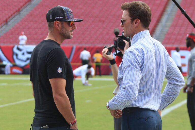 Spytek John Tom Brady Bucs Eagles.jpg