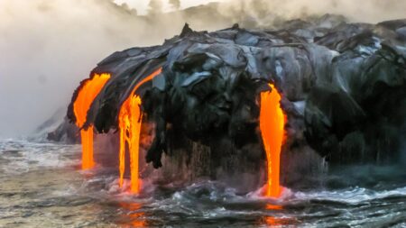 Lava flow ocean.jpg