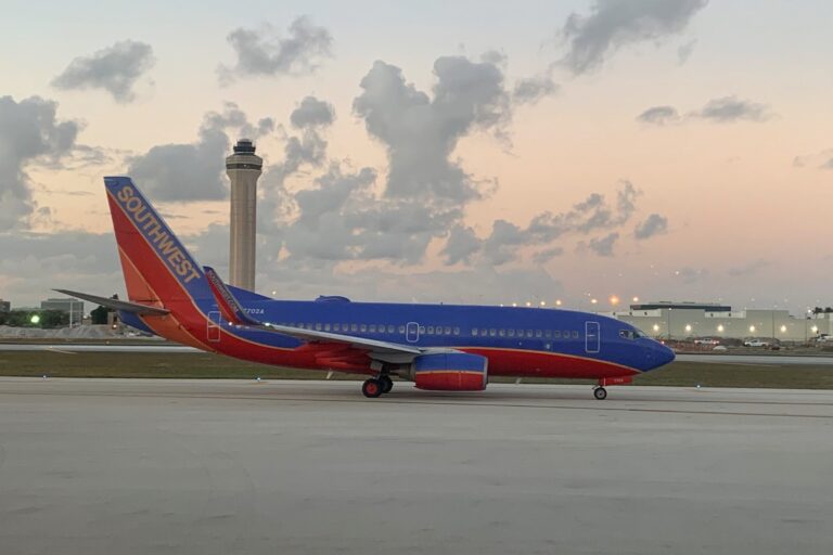Southwest jet miami airport march 2021. photo by clint hendersonthe points guy copy.jpg