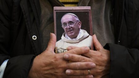 Pope franicis dead 027.jpg